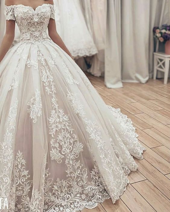 Gorgeous Lace Ball Gown Wedding Dresses 2019 Sweetheart Off The Shoulder Appliques Lace Up Back Muslim Bride Wedding Gowns