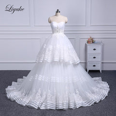 Liyuke Strapless Of  A-Line Wedding Dress With Tiered Skirt Of Court Train Wedding Gown
