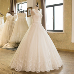 SL-1 New Arrival A-Line Sleeveless Tulle Lace Appliques Vintage Wedding Dress Boho