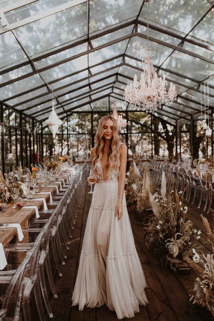 Nude Champagne Wedding Dresses 2019 Deep V-Neck Whimsical Boho Dreamy Bridal Gowns Sexy Beach Vestido De Noiva ZW111