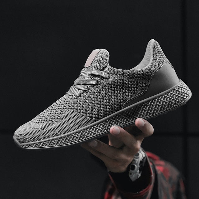 2018 Sneakers for Men New Solid Color Black Red Gray Lightweight Sport Shoes Men Soft Running Shoes Male Gym Plus Size 11 12 13