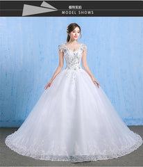 Luxury Plus Size Wedding Dress Elegant Lace Appliques V-neck Beading Wedding Gowns 2019 Crystal Lace Up White Vestido De Noiva