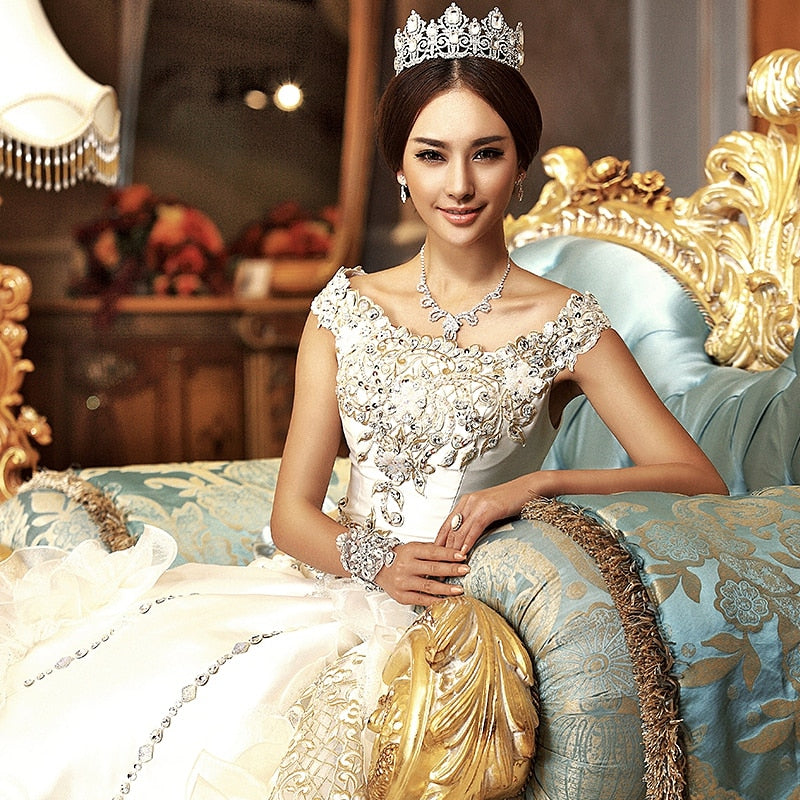 High-End Custom Royal Classic Court Wedding Dress Champagne Imported Satin Hollow Embroidery Muslim Wedding Gown Robe De Mariee