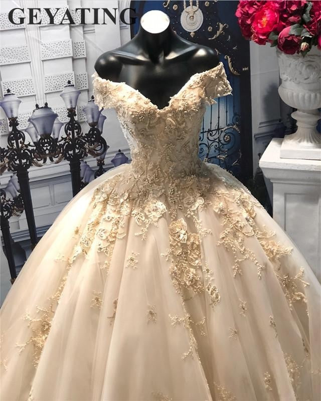 Dubai Light Champagne Lace Ball Gown Wedding Dress Appliques Floral Puffy Bridal Gowns Beaded Plus Size Wedding Dresses 2019