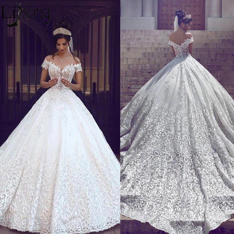 Luxury Dubai Arabic Wedding Dress 2019 Ball Gown Vestido de noiva Lace Appliques Sweetheart Bridal Gowns Long Train Bride Dress